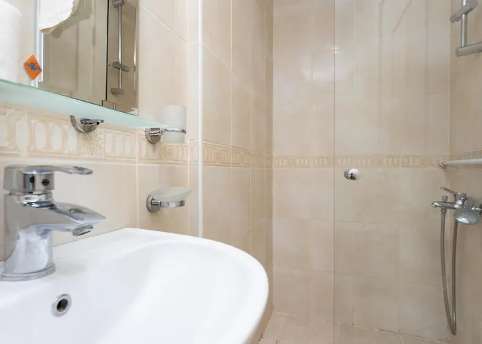 Oliv أولدينيس